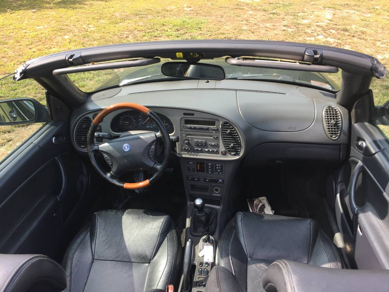 Illustration for article titled For $2,200, Would You Buy This Friggin’ 2001 Saab 9-3 Viggen?